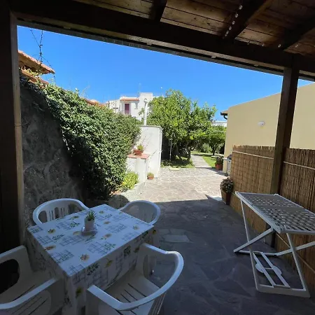 Garden Ischia Bilocale Super 公寓